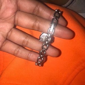 Gucci Accessories - Silver Gucci Bracelet Watch Gucci Accessories - Silver Gucci Bracelet Watch